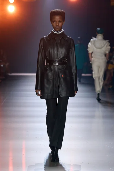 Look 45